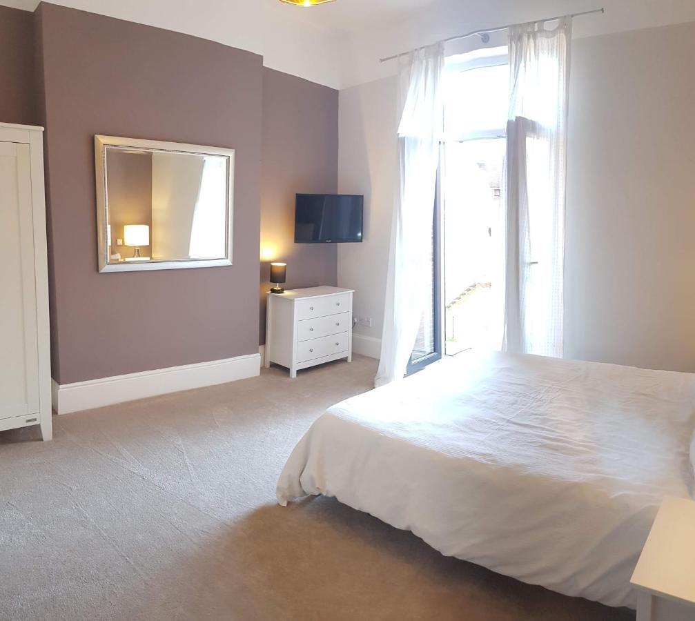 פורטסמות' Cottage Grove Homestay Rooms מראה חיצוני תמונה